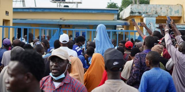 Au Nigeria, les orpailleurs morts en détention ont subi « des traitements cruels, inhumains et dégradants », selon une commission d’enquête