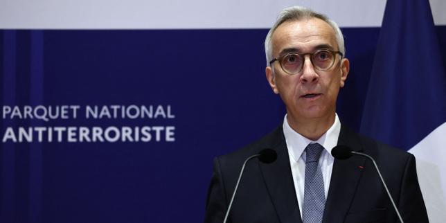 Attentat raciste de Trappes : Kevin T., mis en examen pour « assassinat et tentatives d’assassinat terroriste », a reconnu avoir ciblé des personnes « de type musulman » ou « africain »