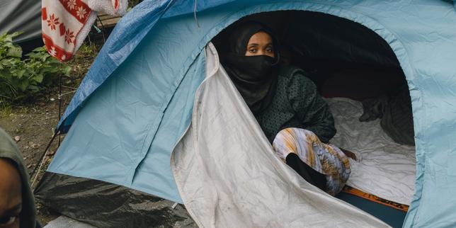A Calais, dix ans après le démantèlement de la « grande jungle », d’autres l’ont remplacée : « Franchement, la situation aujourd’hui est pire »