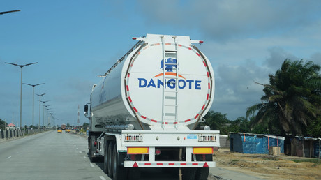 Cameroun : Dangote s'implante dans le secteur pétrolier et promet de couvrir 50% des importations