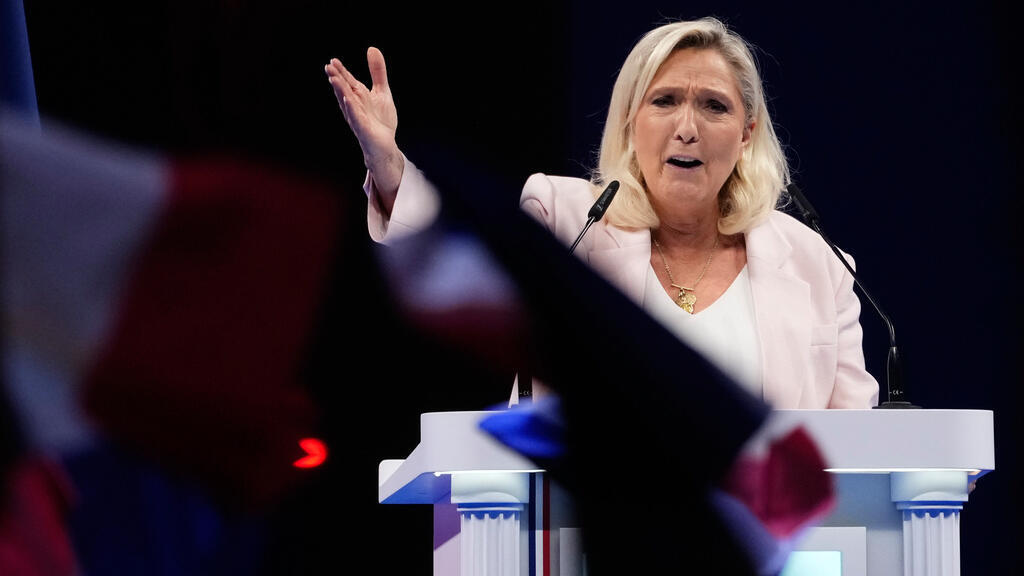 Marine Le Pen appelle ses militants à être "au rendez-vous de l’histoire"