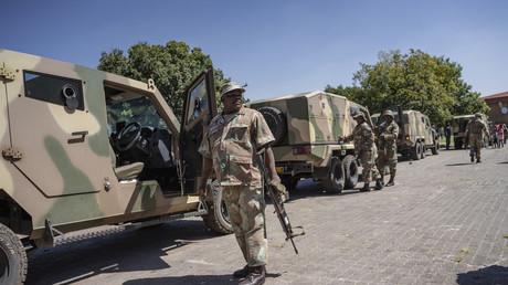Afrique du Sud : l’armée est déployée dans un contexte de violences xénophobes et d’élections