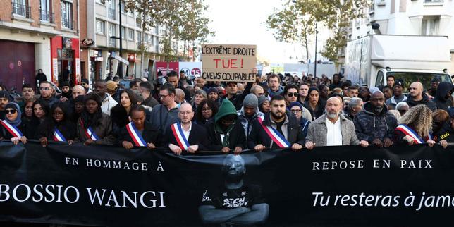 Attentat raciste de Trappes : plusieurs centaines de personnes à la marche blanche en hommage à Pengo Bossio Wangi