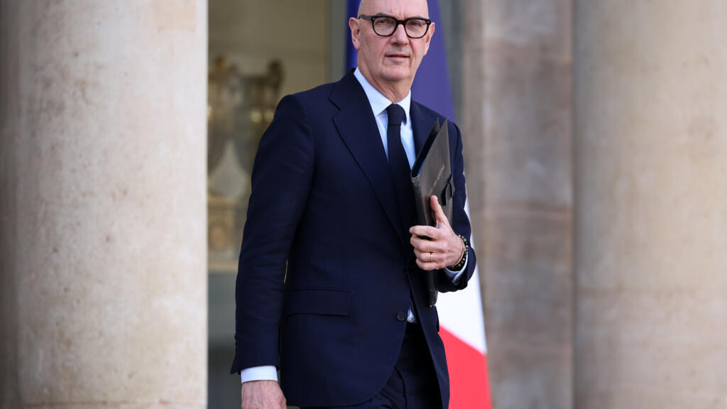 "L'économie française est à l'arrêt", prévient le ministre de l'Économie Roland Lescure