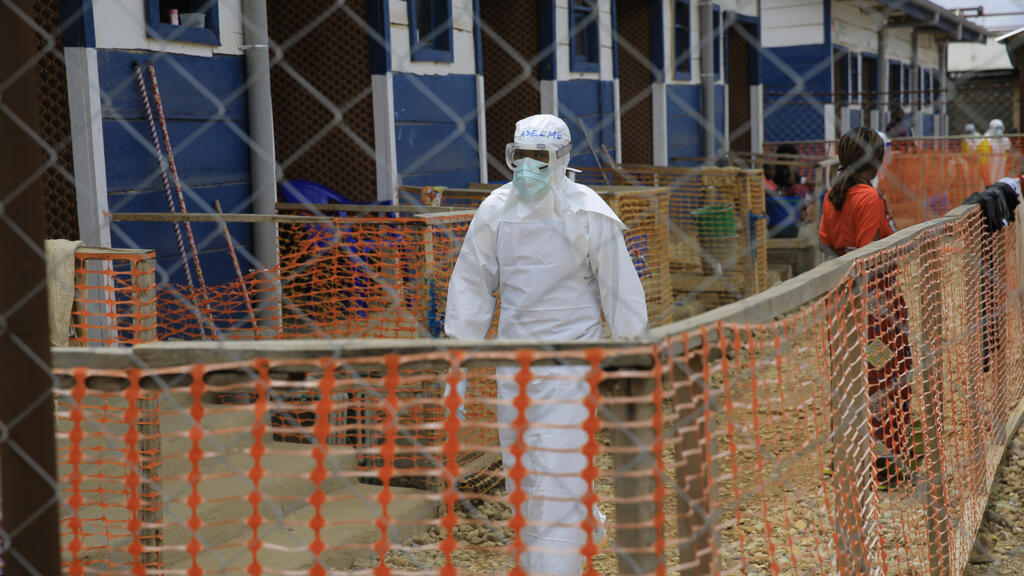 Ebola: la situation régionale appelle «à davantage de soutien», car «aucun pays n'est actuellement à l'abri»