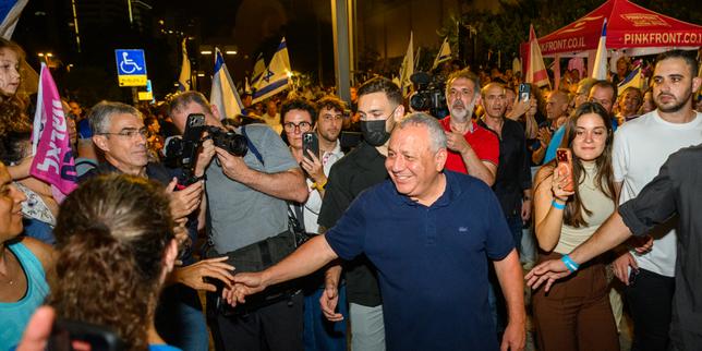 Législatives en Israël : Gadi Eisenkot, le principal opposant à Benyamin Nétanyahou, prône l’union et l’apaisement