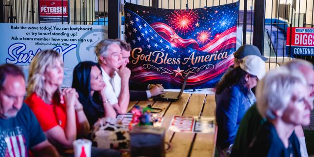 En Arizona, champ de bataille des midterms, le vent tourne en faveur des démocrates : « J’ai honte d’avoir voté pour Trump lors de la dernière élection »