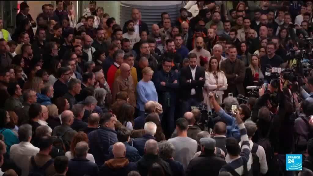 Collision tragique en Espagne : tristesse et indignation dans tout le pays