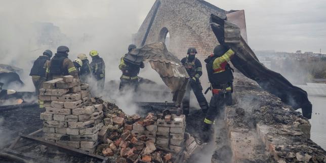EN DIRECT, guerre en Ukraine : des frappes russes font au moins six blessés dans les régions de Tchernihiv et de Zaporijia